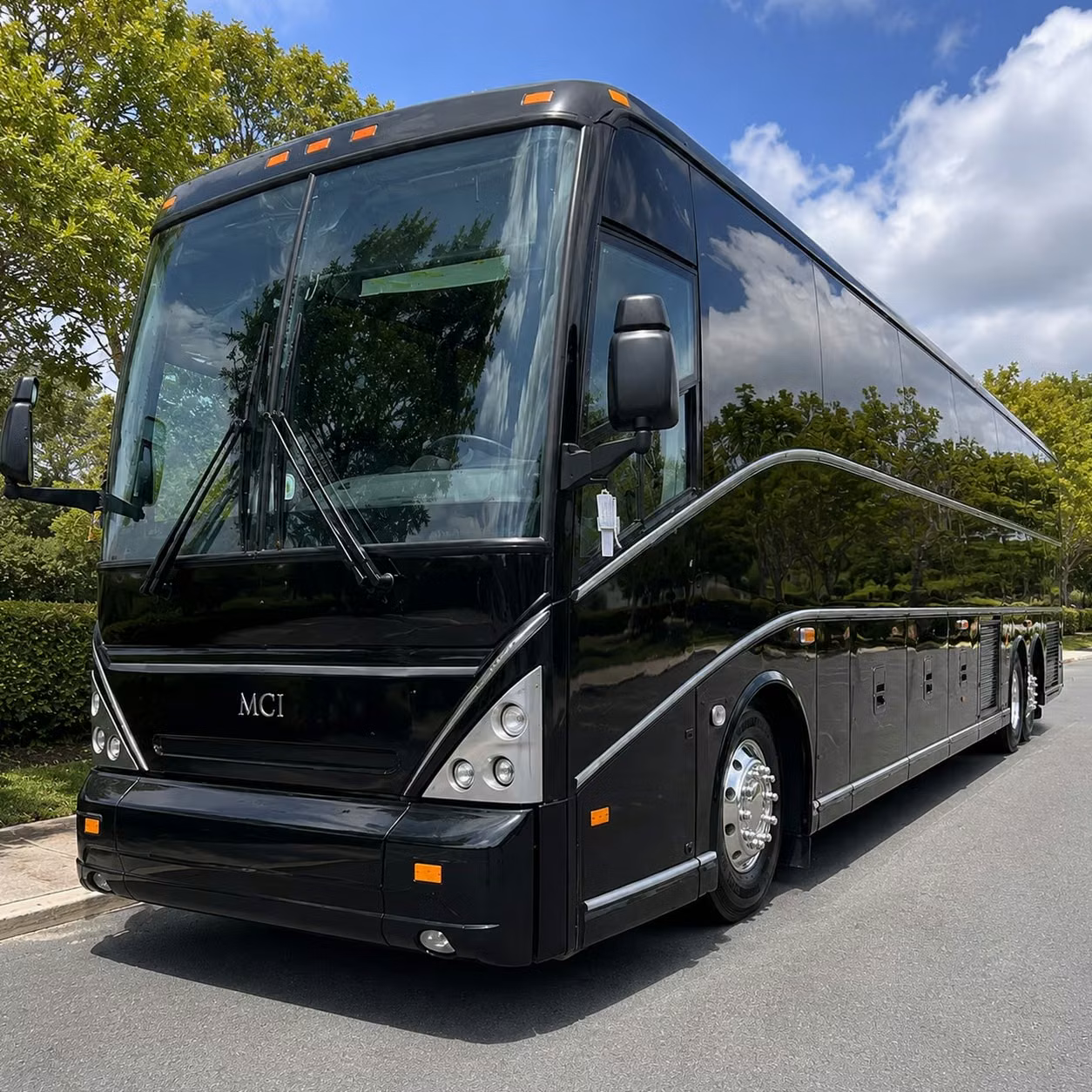 group concert bus rentals to daytona beach venues from ormond beach