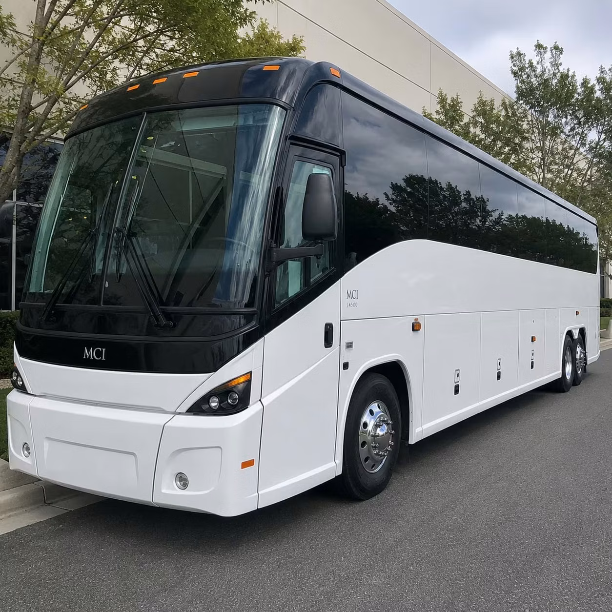 ormondbeachcharterbuscompany com makes it easy to arrange orlando international airport transfers from ormond beach